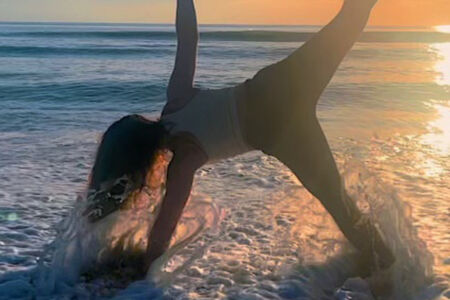 HOT HOUR - One set of 26 basic poses, taught in a heated room. 