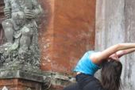 Jenna Lomazzo at a temple in Bali